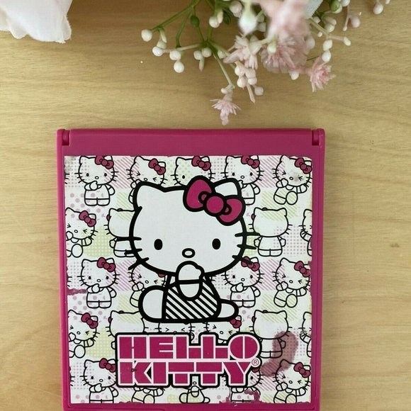 Hello Kitty Pink Fuchsia Compact Mirror 2010‎ VTG - Picture 1 of 12